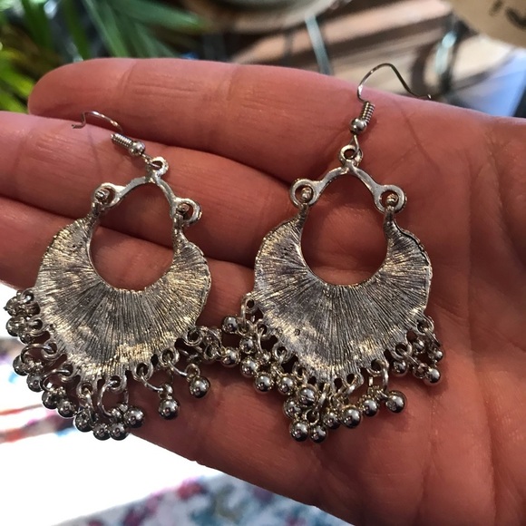 Bohemian charm enamel gypsy dangle earrings - Picture 8 of 8